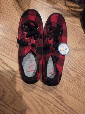 Jellypop Red & Black Buffalo Plaid Canvas Sneakers Size 8 NWT